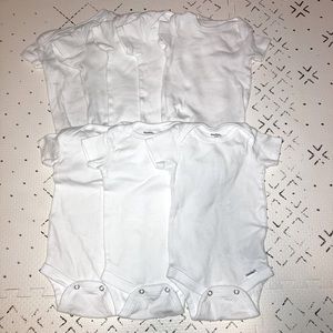 White Gerber Bodysuit 0-3 Mos